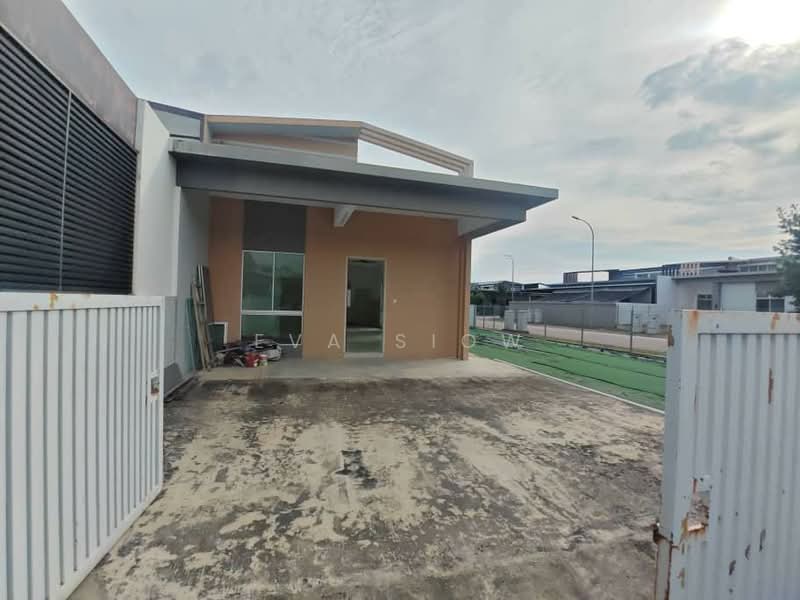 Cluster House for Sale in Iskandar Puteri (Nusajaya) (Johor) - Eva Siow - Exterior - PropertyGuru.com.my