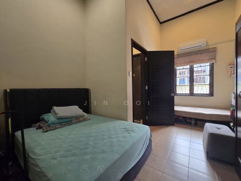 Rumah Teres 2-Tingkat untuk Dijual di Shah Alam (Selangor) - Jin Ooi - Bedroom - PropertyGuru.com.my