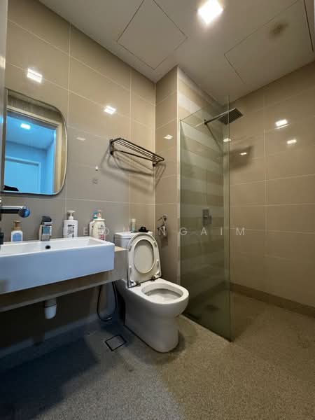 Servis Apartment untuk Disewa di South View - Deon Ngaim - Bathroom - PropertyGuru.com.my