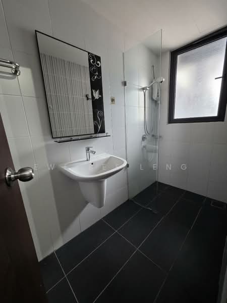V@SUMMERPLACE untuk Untuk Disewa - RM 3,100 /bulan, Apr 2026 - Bathroom - PropertyGuru.com.my