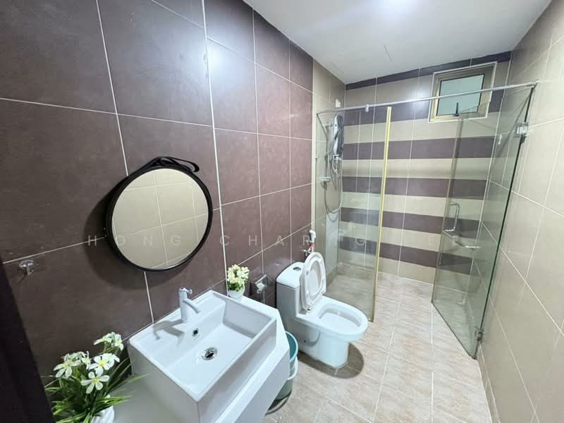Service Residence for Rent at D'Inspire Residence (Inspira Bestari) - Hong Charng Lee - Bathroom - PropertyGuru.com.my