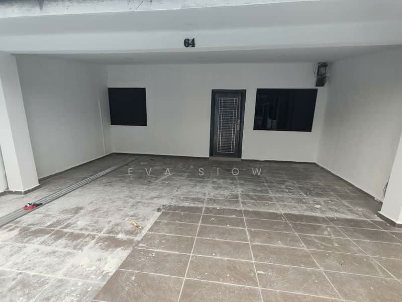 Taman Johor untuk Untuk Dijual - RM 558,000, Mac 2026 - Entrance - PropertyGuru.com.my