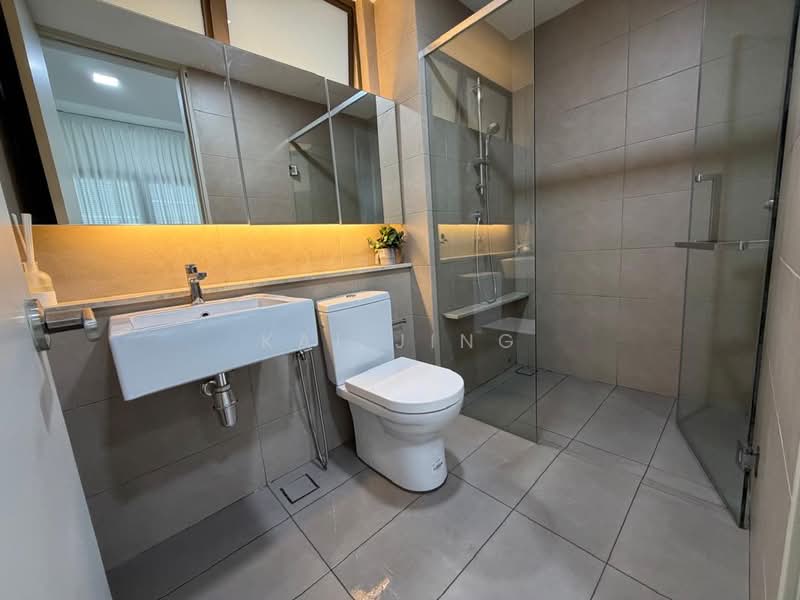 Apartment for Sale at Senibong Cove - The WaterEdge Residences - Kai Jing - Bathroom - PropertyGuru.com.my