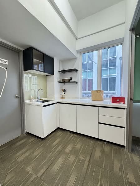 Shop / Office for Sale in Kota Damansara (Selangor) - Kristing . - Kitchen - PropertyGuru.com.my