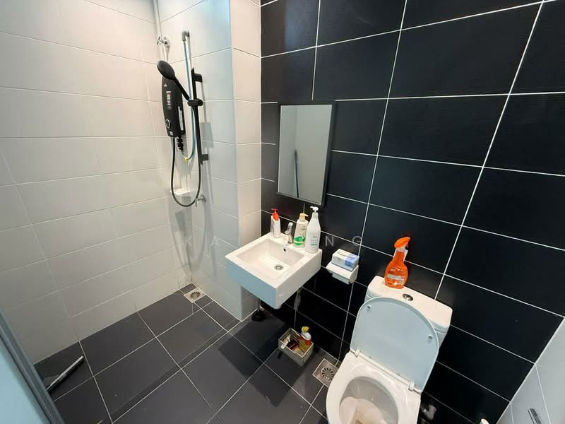 2-storey Terraced House for Rent in Taman Mount Austin (Tebrau) - Kai Jing - Bathroom - PropertyGuru.com.my