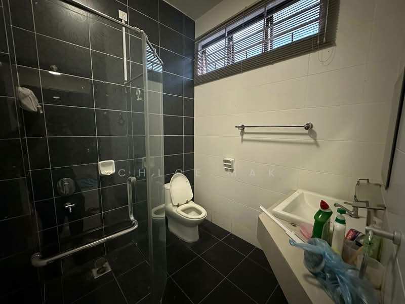 Bungalow for Sale in Taman Bukit Dahlia (Pasir Gudang) - Chloe Mak - Bathroom - PropertyGuru.com.my