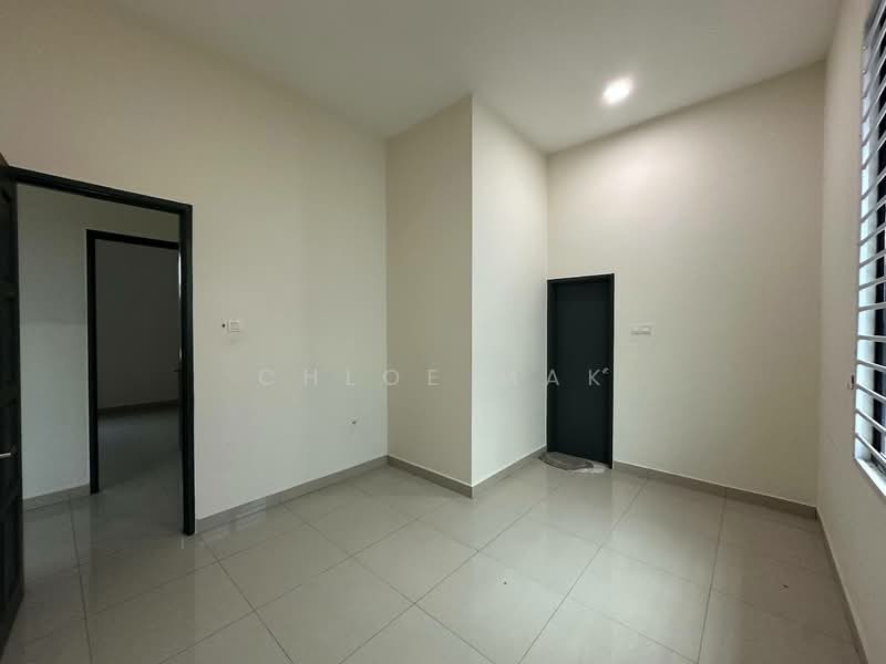 Bungalow for Sale in Taman Bukit Dahlia (Pasir Gudang) - Chloe Mak - Interior - PropertyGuru.com.my