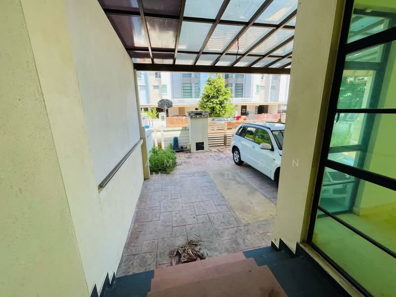 Semi-Detached House for Sale in Bukit Jelutong (Shah Alam) - Mohammad Din Majid - PropertyGuru.com.my