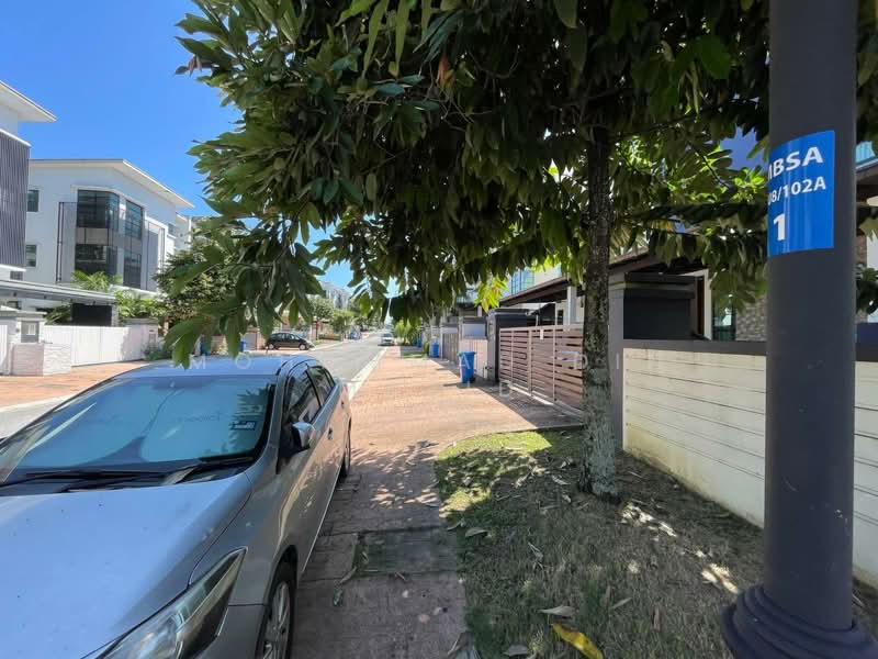 Semi-Detached House for Sale in Bukit Jelutong (Shah Alam) - Mohammad Din Majid - PropertyGuru.com.my