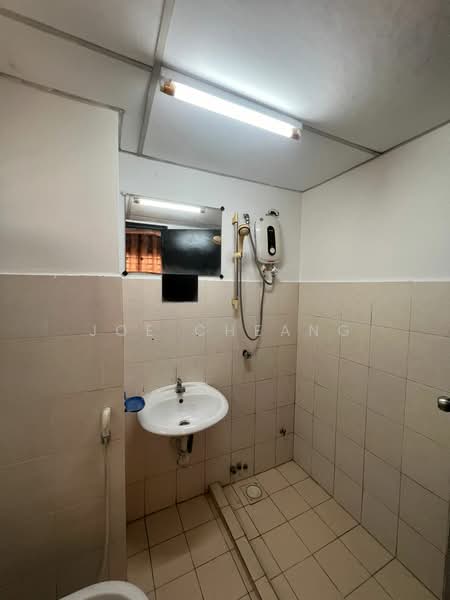 Kondominium untuk Dijual di Palm Spring @ Damansara - Joe Cheang - Bathroom - PropertyGuru.com.my