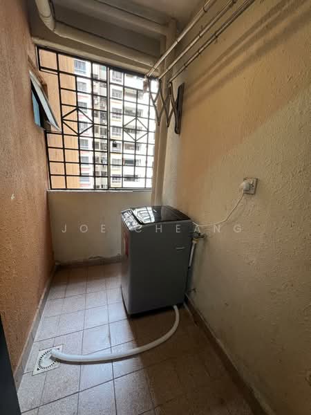 Kondominium untuk Dijual di Palm Spring @ Damansara - Joe Cheang - Balcony - PropertyGuru.com.my