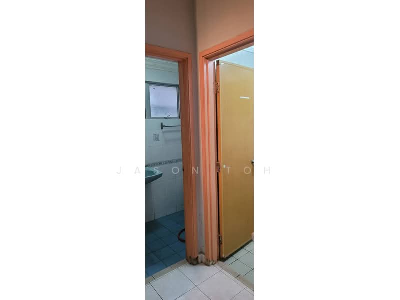 Apartment for Rent at Pangsapuri Kelana Impian - Jason Toh - Bathroom - PropertyGuru.com.my