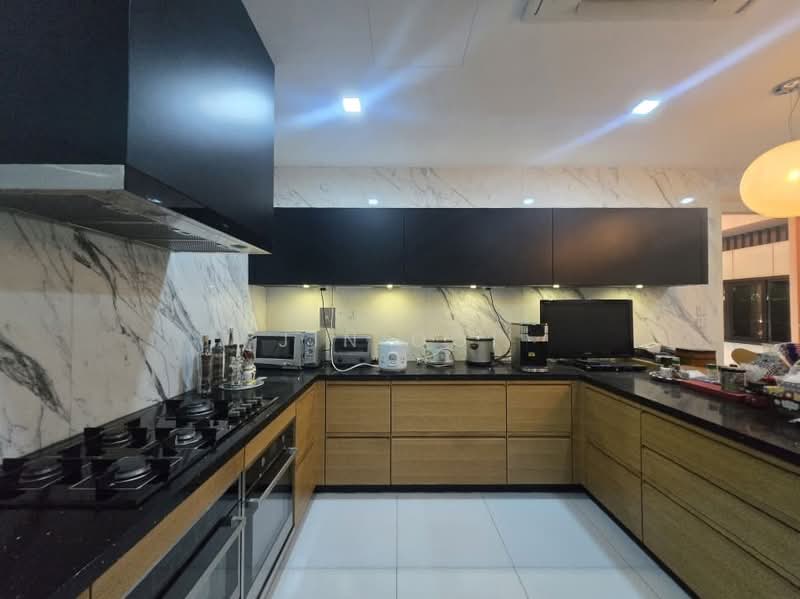 Condominium for Sale at 10 Mont Kiara @ MK10 - Jin Ooi - Kitchen - PropertyGuru.com.my