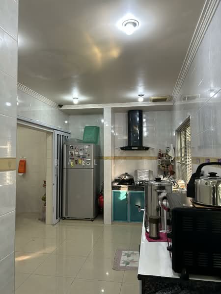 2-storey Terraced House for Sale in Kemuning Utama (Shah Alam) - Ballex Bb - Kitchen - PropertyGuru.com.my