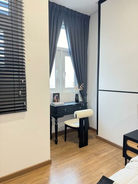 Service Residence for Rent at Met 1 Residences - Sharon Ealiana - Study - PropertyGuru.com.my