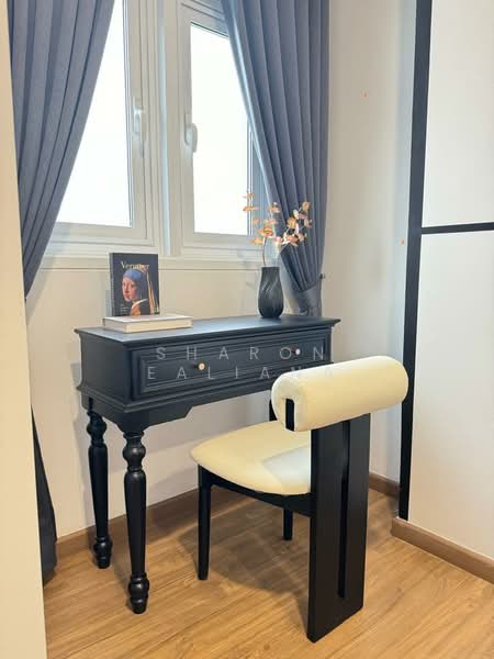 Service Residence for Rent at Met 1 Residences - Sharon Ealiana - Study - PropertyGuru.com.my
