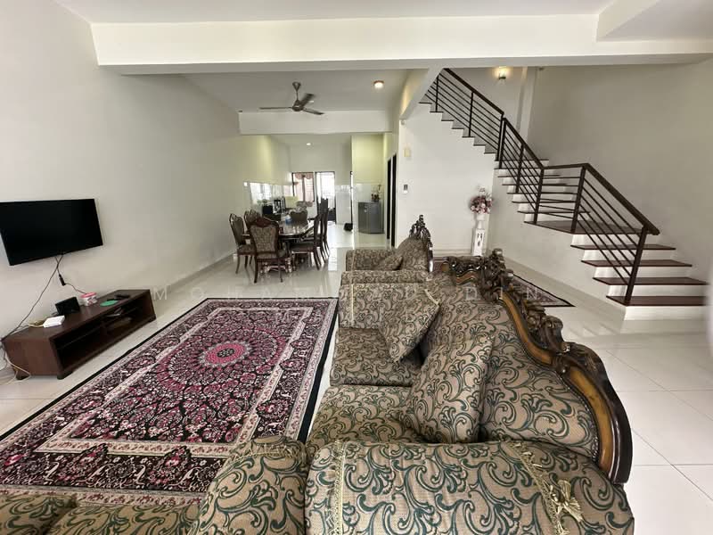 2-storey Terraced House for Sale in Alam Impian (Shah Alam) - Mohammad Din Majid - Living Room - PropertyGuru.com.my