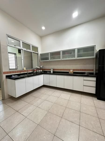 1-storey Terraced House for Rent in Taman Nora (Ulu Tiram) - Wilson Ku - Kitchen - PropertyGuru.com.my
