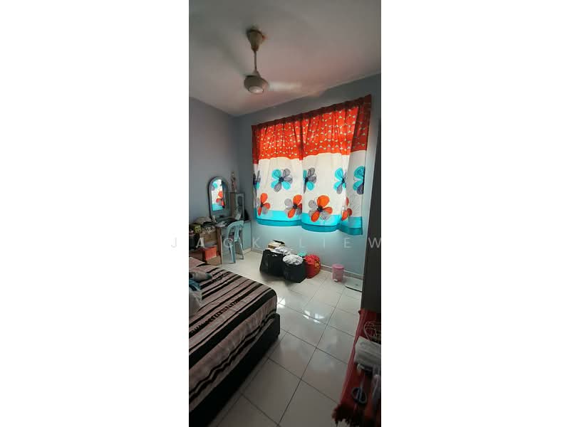 Apartment for Rent at Pangsapuri Sri Baiduri - Jack Liew - Bedroom - PropertyGuru.com.my