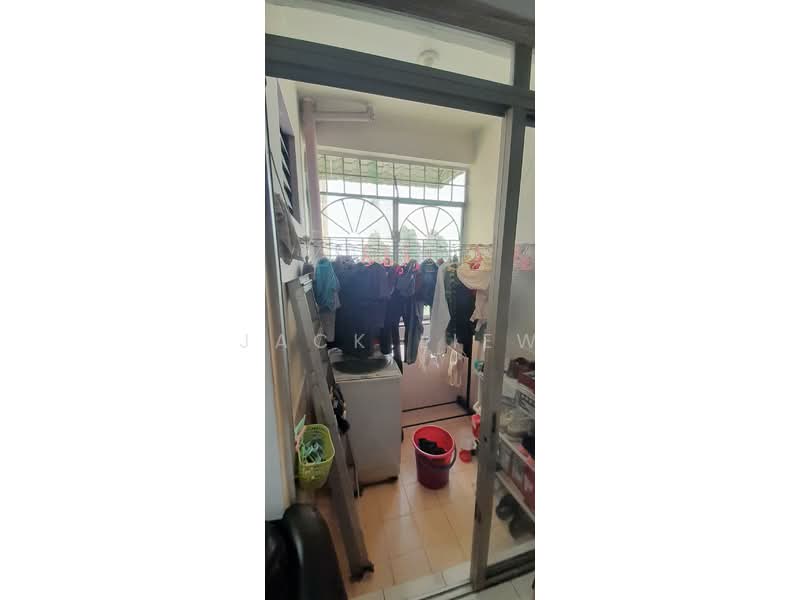 Apartment for Rent at Pangsapuri Sri Baiduri - Jack Liew - Balcony - PropertyGuru.com.my