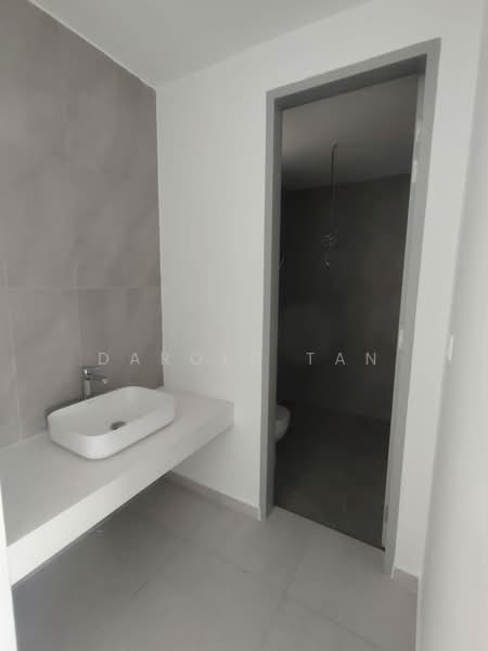 Condominium for Sale at Wellspring Residences - Darold Tan - Bathroom - PropertyGuru.com.my