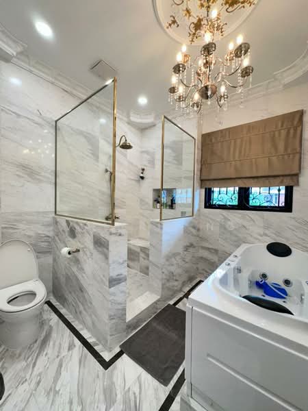 Rumah Teres 2 Tingkat untuk Dijual di Bandar Menjalara (Kuala Lumpur) - Valerie Ng - Bathroom - PropertyGuru.com.my