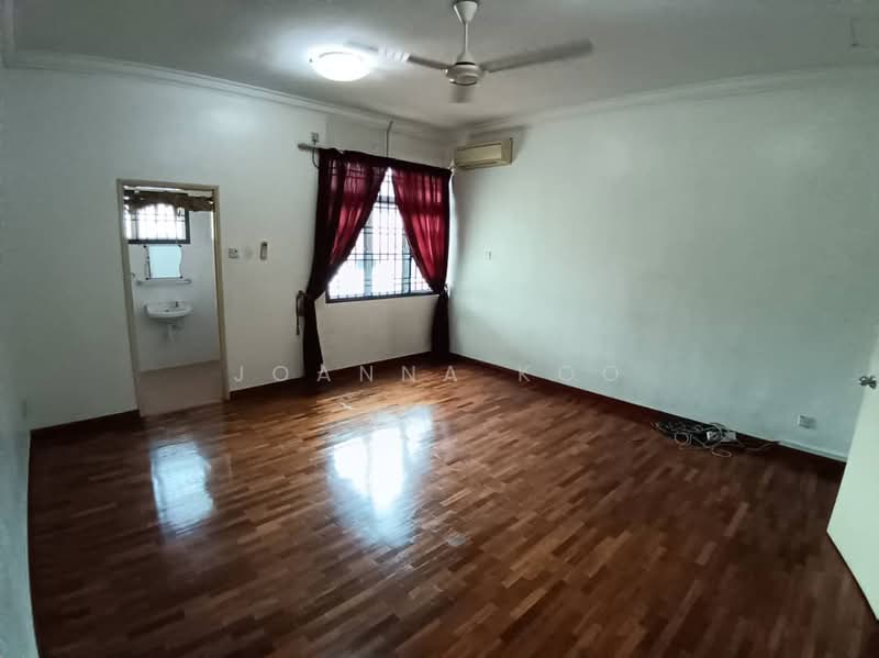 1.5-storey Terraced House for Sale in Taman Sutera (Johor Bahru) - Joanna Koo - PropertyGuru.com.my
