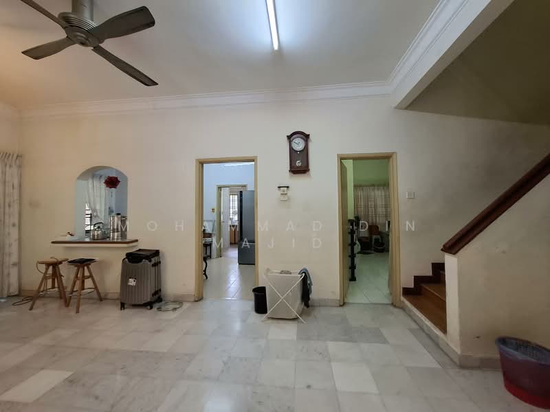 2-storey Terraced House for Sale in Bukit Jelutong (Shah Alam) - Mohammad Din Majid - PropertyGuru.com.my