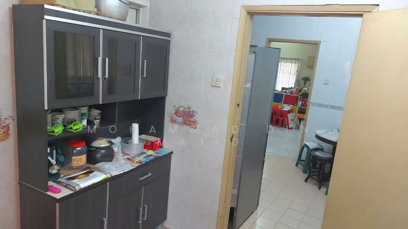 2-storey Terraced House for Sale in Bukit Jelutong (Shah Alam) - Mohammad Din Majid - PropertyGuru.com.my