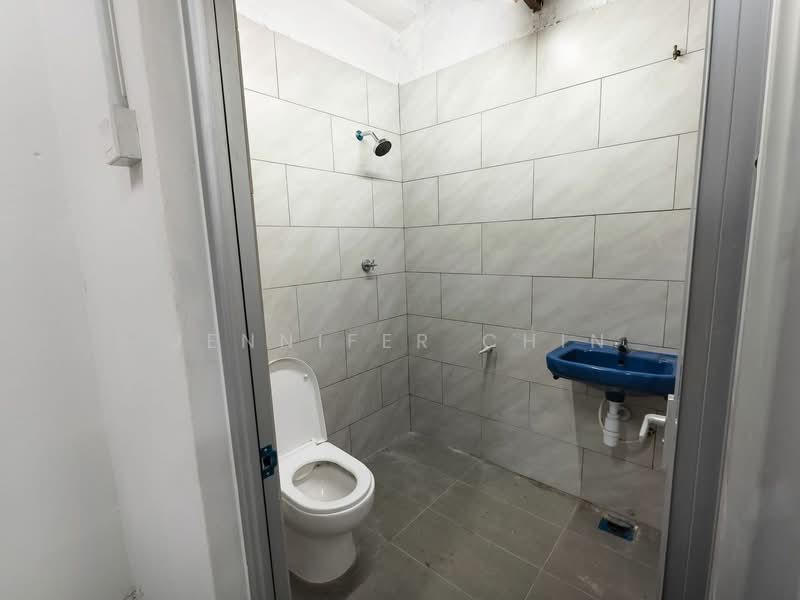 Terrace Factory for Rent in Meru (Klang) - Jennifer Chin - Bathroom - PropertyGuru.com.my