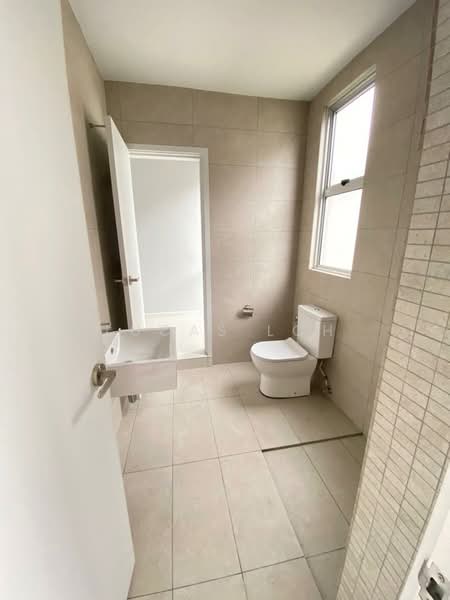 Rumah Teres 2 Tingkat untuk Dijual di Tamansari (Rawang) - Lucas Loh - Bathroom - PropertyGuru.com.my