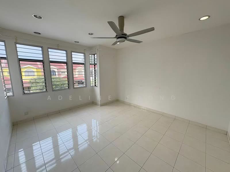 Terraced House for Rent in Bandar Puteri Klang (Klang) - Adeline Foong - Living Room - PropertyGuru.com.my