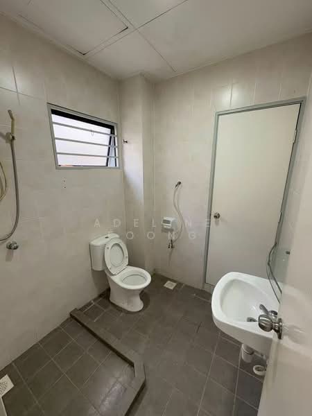 Terraced House for Rent in Bandar Puteri Klang (Klang) - Adeline Foong - Bathroom - PropertyGuru.com.my