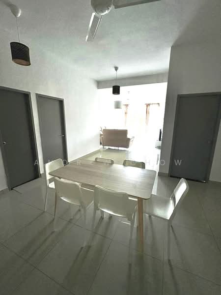 Condominium for Rent at Setia Pinnacle - Andrew Chow - Dining Room - PropertyGuru.com.my