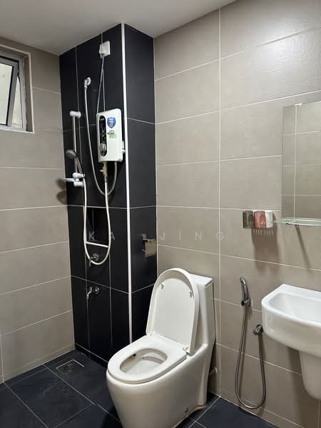 Service Residence for Rent at D'Putra Suites - Kai Jing - Bathroom - PropertyGuru.com.my