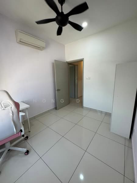 Service Residence for Sale at Ten Kinrara - Chong De Yi - Bedroom - PropertyGuru.com.my