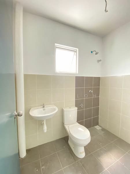 2-storey Terraced House for Sale in Taman Scientex Rawang (Rawang) - Lucas Loh - Bathroom - PropertyGuru.com.my