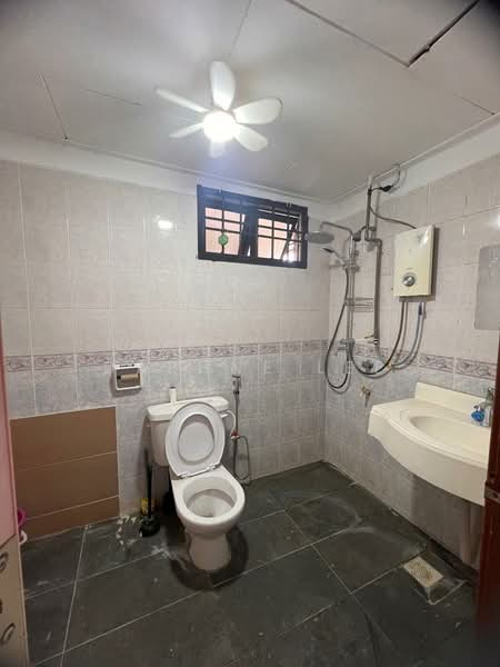 2-storey Terraced House for Rent in Taman Mount Austin (Tebrau) - Daphne Lee - Bathroom - PropertyGuru.com.my