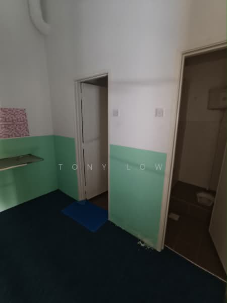 Retail Space for Rent in Seksyen 10 (Kota Damansara) - Tony Low - PropertyGuru.com.my