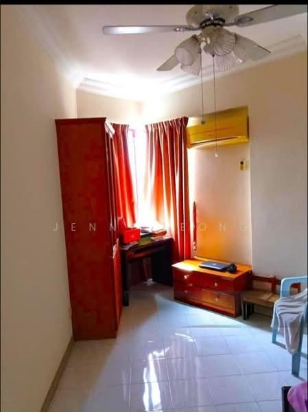 Condominium for Sale at Marina Bay Condominium - Jenny Leong - Bedroom - PropertyGuru.com.my