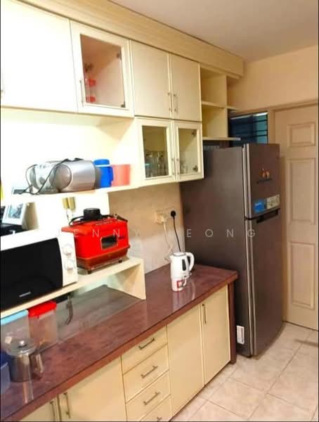 Condominium for Sale at Marina Bay Condominium - Jenny Leong - Kitchen - PropertyGuru.com.my