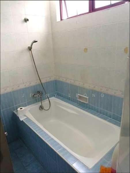 Condominium for Sale at Marina Bay Condominium - Jenny Leong - Bathroom - PropertyGuru.com.my