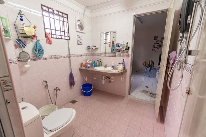 2-storey Terraced House for Sale in Klang (Selangor) - Kenny Chan - Bathroom - PropertyGuru.com.my