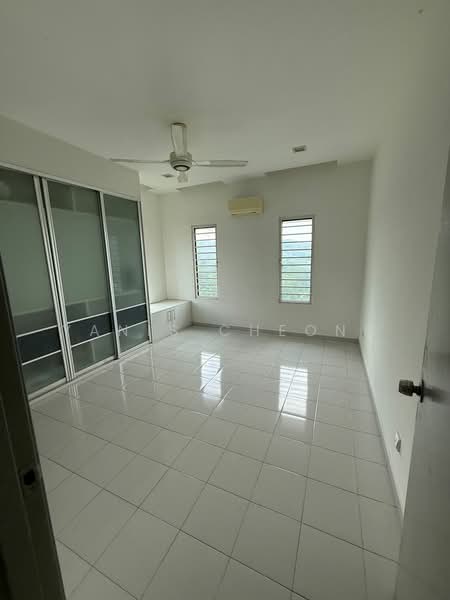 Condominium for Sale at T-Parkland - Yanis Cheong - Bedroom - PropertyGuru.com.my