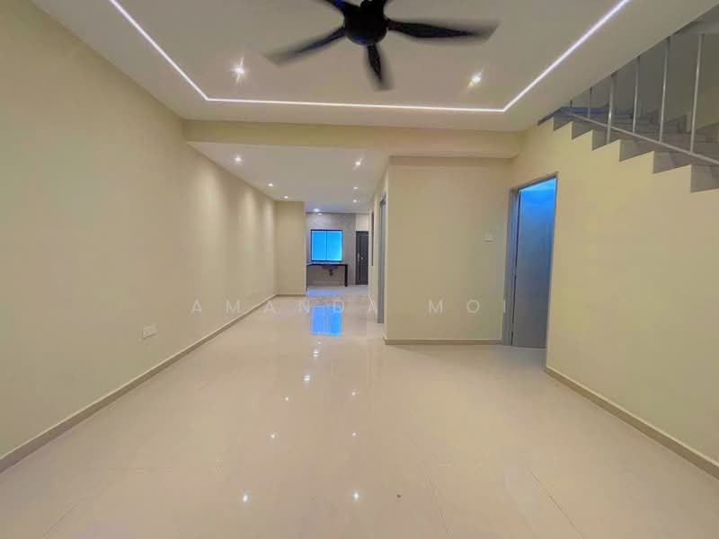 2-storey Terraced House for Sale in Taman Muhibbah (Kulai) - Amanda Moi - Living Room - PropertyGuru.com.my