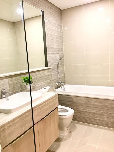 Service Residence for Sale at Southern Marina Residences - Melody Yew - Bathroom - PropertyGuru.com.my