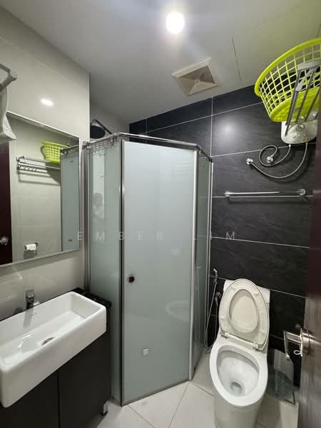 Condominium for Sale at Royal Strand @ Country Garden Danga Bay - Ember Lim - Bathroom - PropertyGuru.com.my