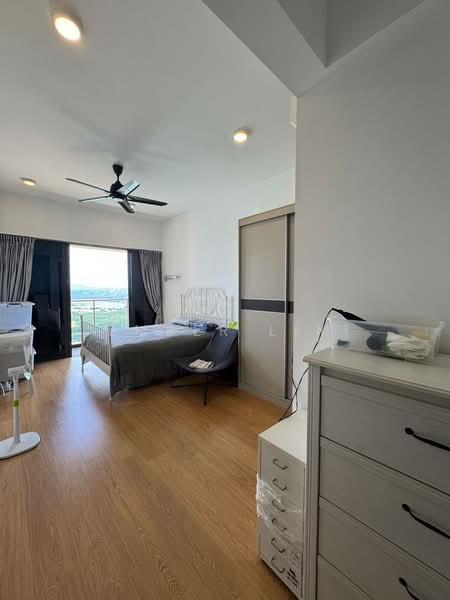 Condominium for Sale at Royal Strand @ Country Garden Danga Bay - Ember Lim - Bedroom - PropertyGuru.com.my