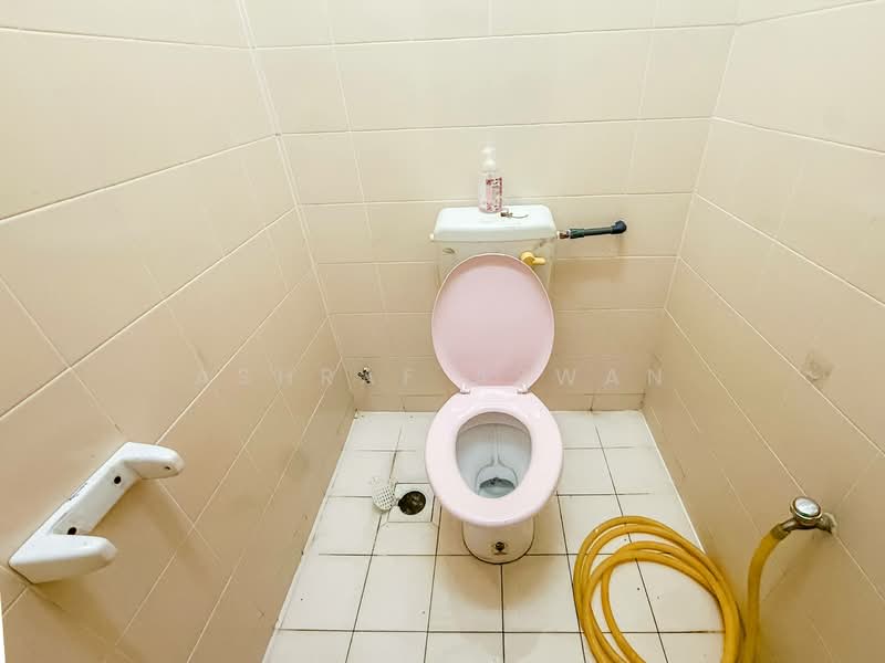 Apartment for Sale at Pangsapuri Angsana - Ashraf Azwan - Bathroom - PropertyGuru.com.my