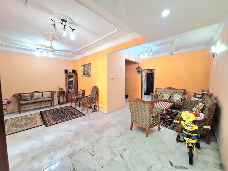 2-storey Terraced House for Sale in Usj 11 (Subang Jaya) - Nor Azdlin Adnan - Living Room - PropertyGuru.com.my
